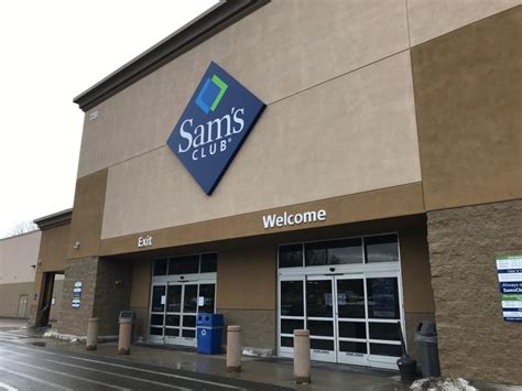 Sam%27s club st joseph mo - Mar 25, 2020 · Walmart's (WMT-0.64%) Sam's Club chain has made a number of changes to its operations in response to changing market conditions and customer needs during the coronavirus pandemic. These moves ... 